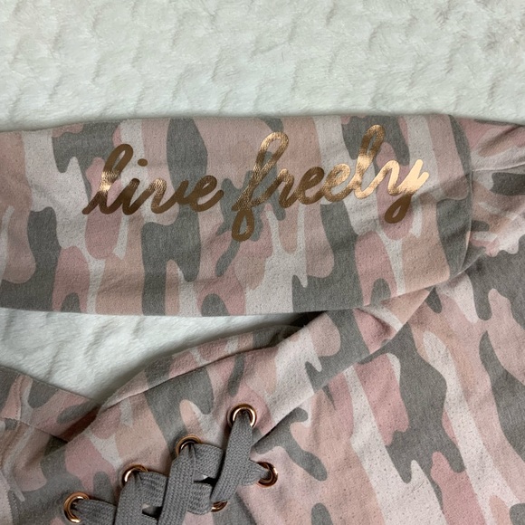 Camouflage Justice Active Cropped Crew Neck Sweater - Picture 5 of 6